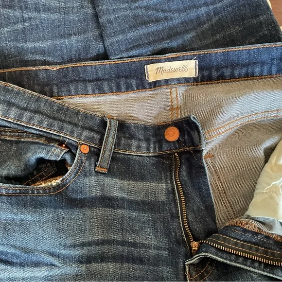 Madewell The Slim Boy Jean - Picture 10 of 14